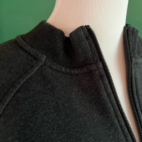 Public Rec 1/4 zip gray top - Picture 2 of 6
